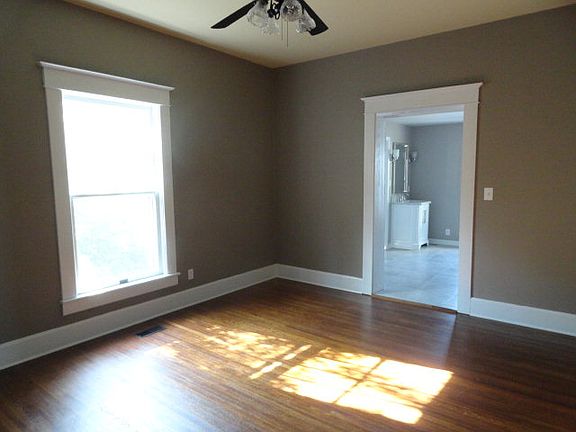 4th image of 120 East Noel Ave.