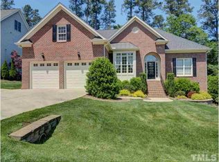 6124 Spicewood Dr, Fuquay Varina, NC 27526