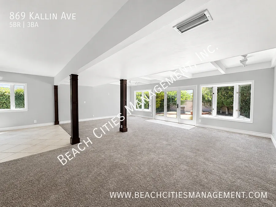 Huge 5-Bedroom, 3 Bath Two-Story House with Central AC! — Photo 4
