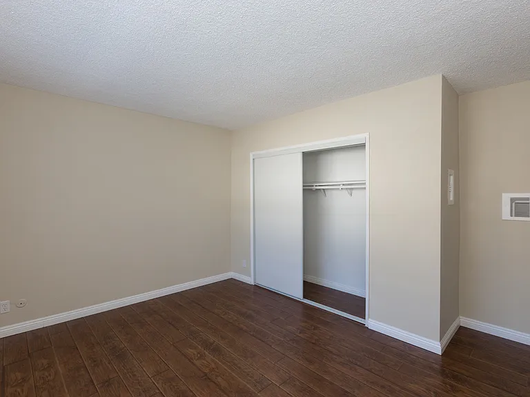 16221 Vanowen St — Photo 6