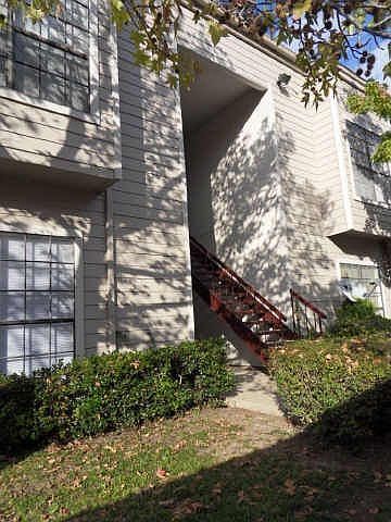 1st image of 9737 Whitehurst Dr APT 27
