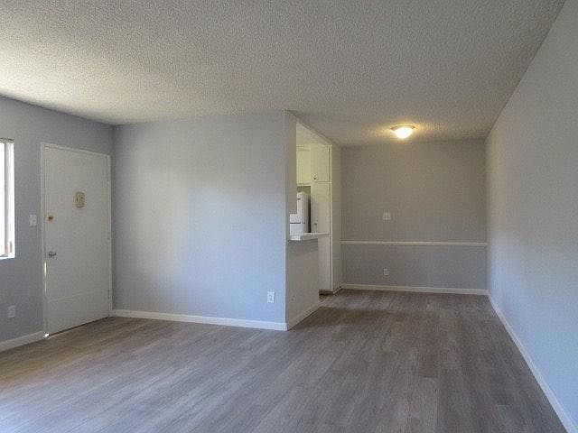 1st image of 4663 Rosewood Ave APT 9