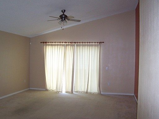 4th image of 169 Queen Mary Dr