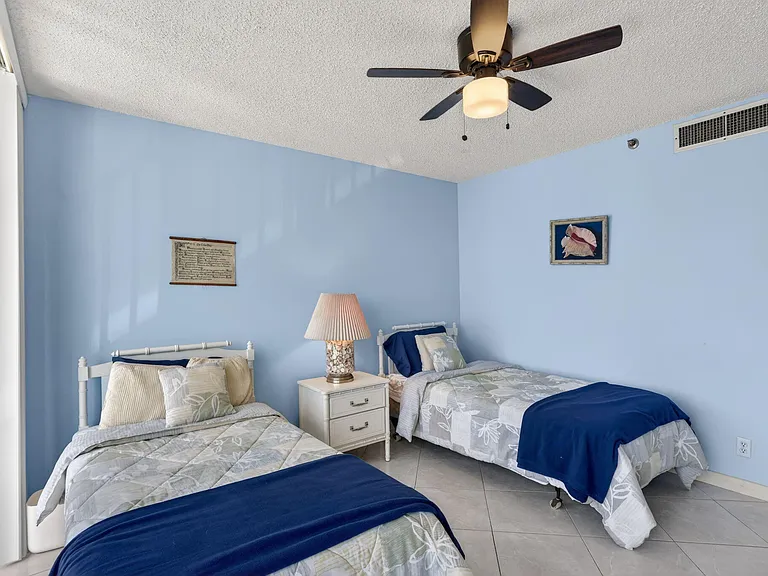 9650 S Ocean Dr #210 — Photo 27