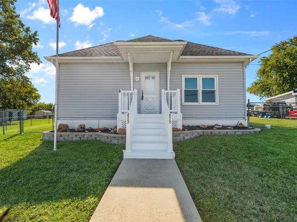 516 Hill St, Herculaneum, MO 63048