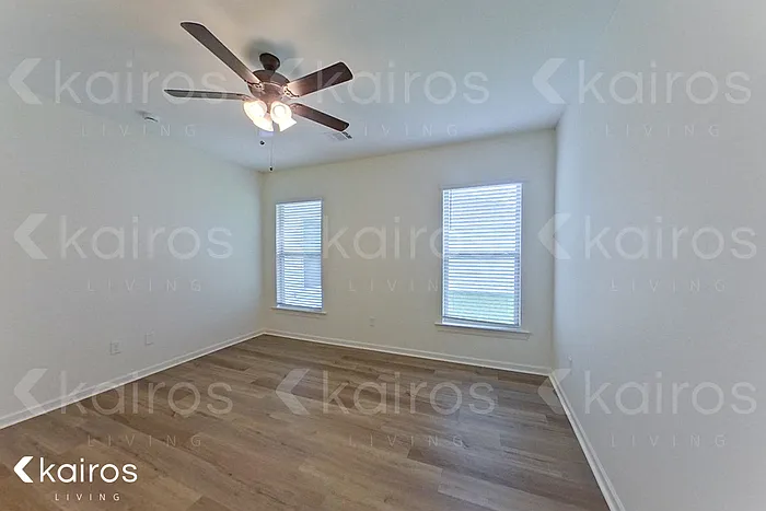 113 Teddy Ln — Photo 8