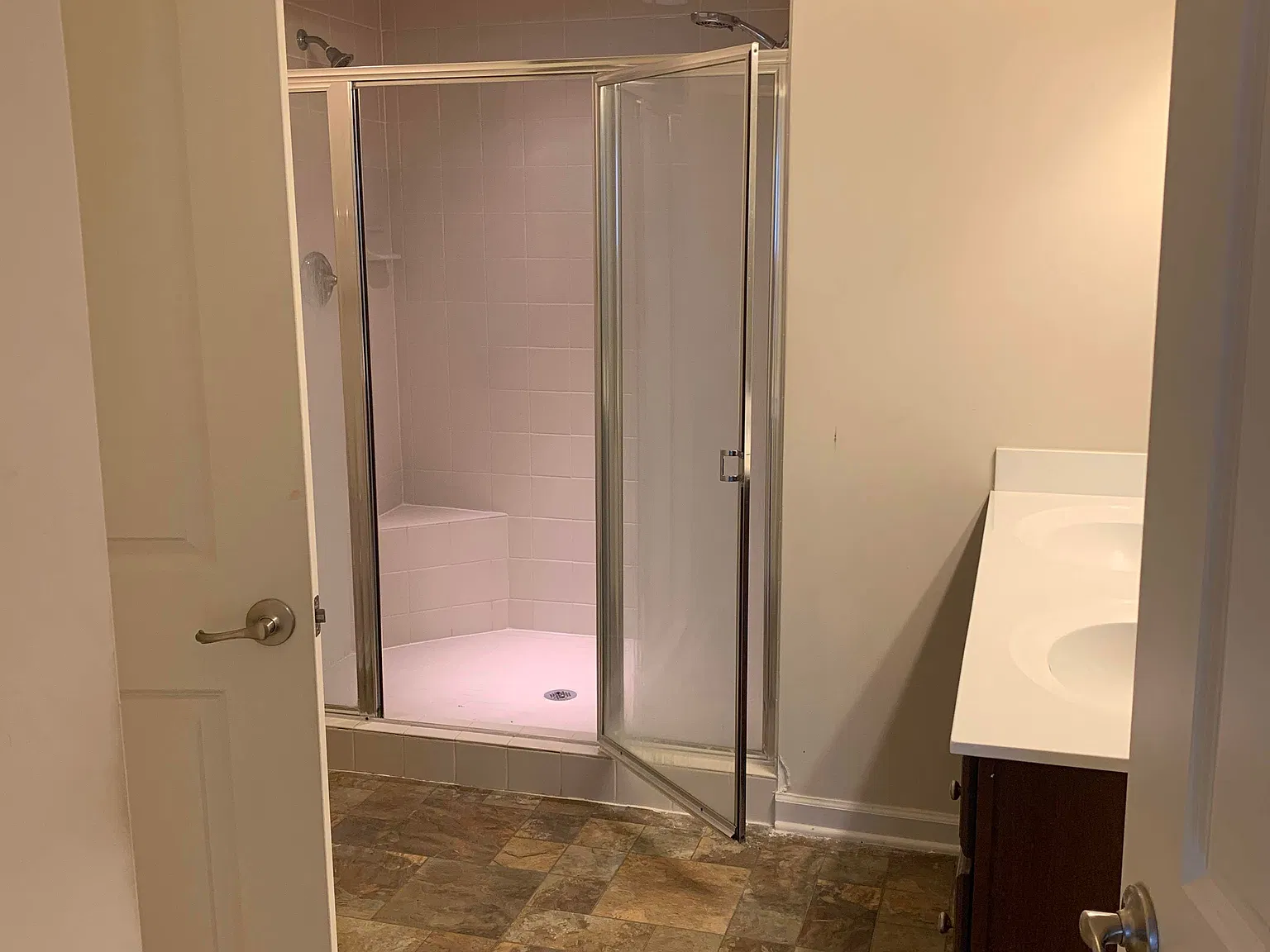 3/2.5 Townhome Close to everything! — Photo 2