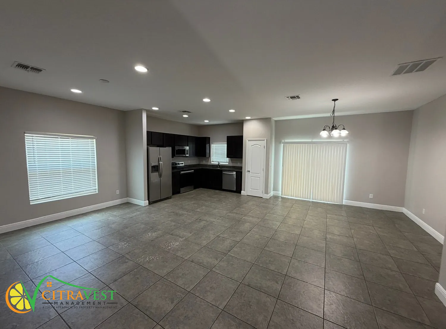 Gorgeous 2019 4B/2B in Poinciana! — Photo 3