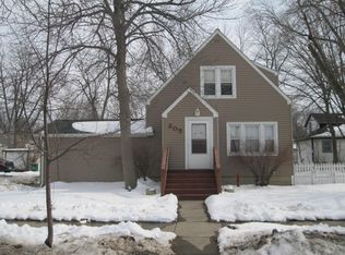 205 S 6th St, Marshall, MN 56258