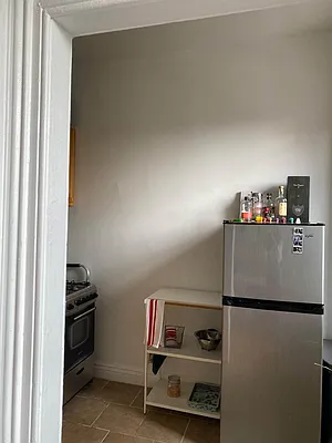 Rented by Delmark Realty LLC | media 14