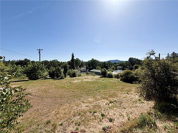 4th image of 16395 Dam Rd
