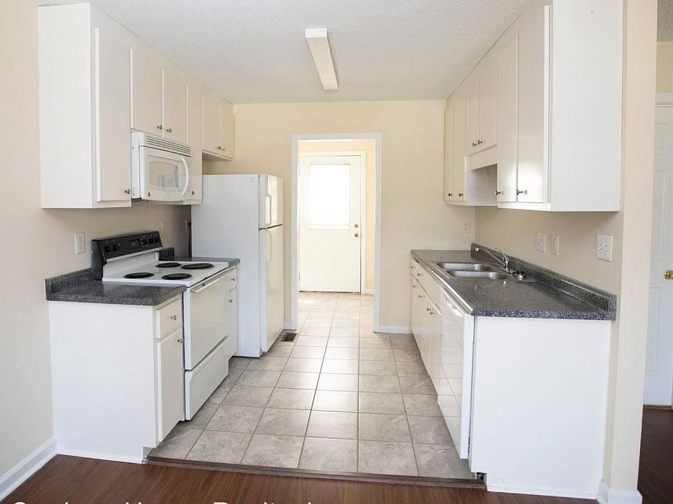 Pineview Townhomes 255 Pineview Dr Athens GA Zillow