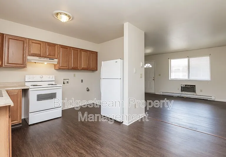 4327 Powell Rd — Photo 5