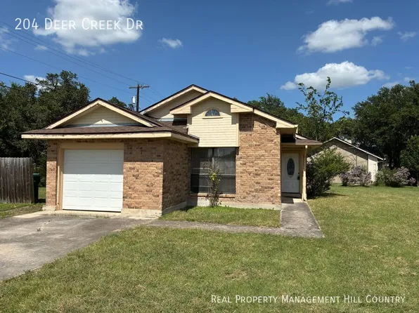 204 Deer Creek Dr, Boerne, TX 78006