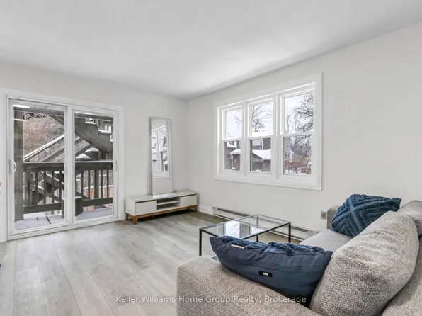 77 Lancaster St W, Kitchener, ON N2H 4T3