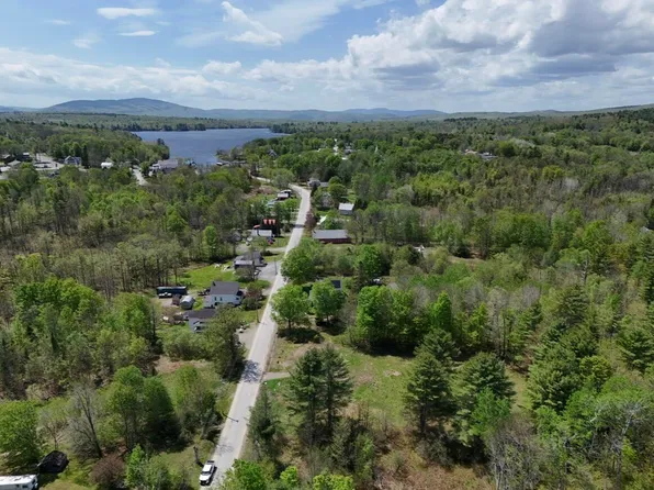 60 Water Street, Monson, ME 04464