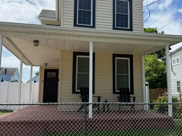 38 E 2nd St, Florence, NJ 08518