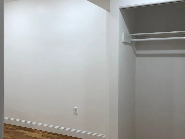 12 Hull St #1 — Photo 5