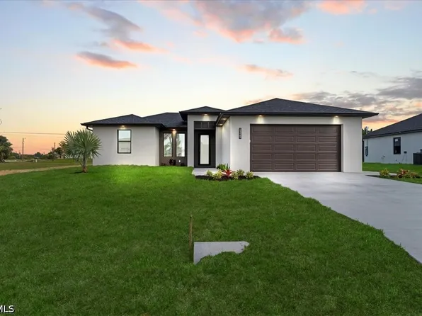 1329 NE 18th Terrace Cpe, Coral, FL 33909