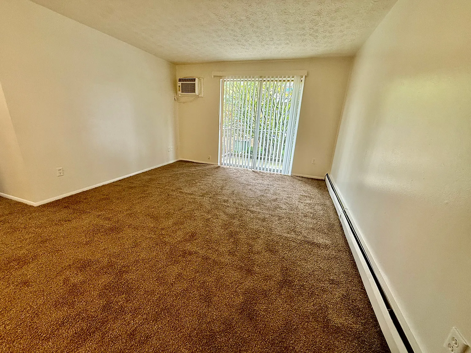 2 bed, 780 sqft, $1,250 — Photo 2