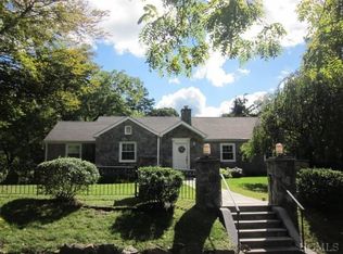 17 Inverness Rd, Scarsdale, NY 10583