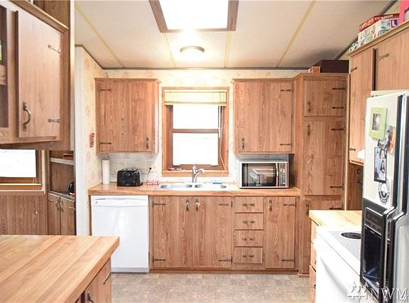 2nd image of 7714 18th Avenue Ct E