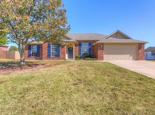 11243 S 275th East Ave, Coweta, OK 74429