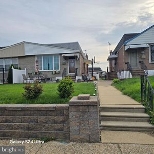 8566 Tolbut St, Philadelphia, PA, 19152