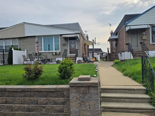 8566 Tolbut St, Philadelphia, PA 19152