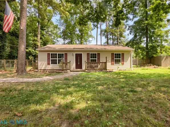 8568 Poplar Springs Dr, Gloucester, VA 23061