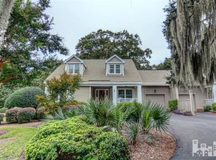 7 Oak Landing Rd, Wilmington, NC 28409