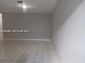 Van Buren Gardens Condo — Photo 4