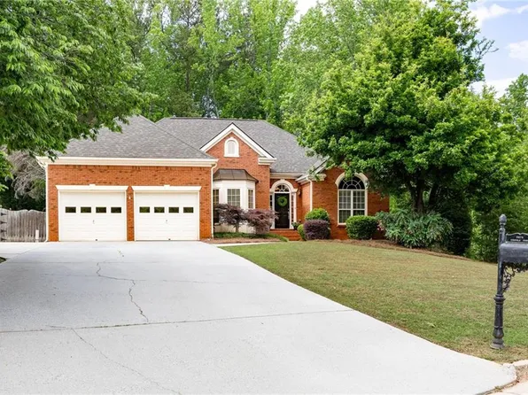 5874 Edenfield Ct NW, Acworth, GA 30101