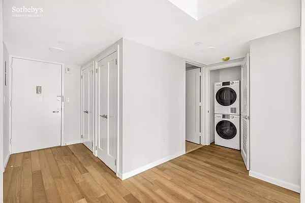 Rented by Sotheby's International Realty | media 23