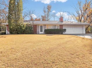 137 Romine Cir, Ballwin, MO