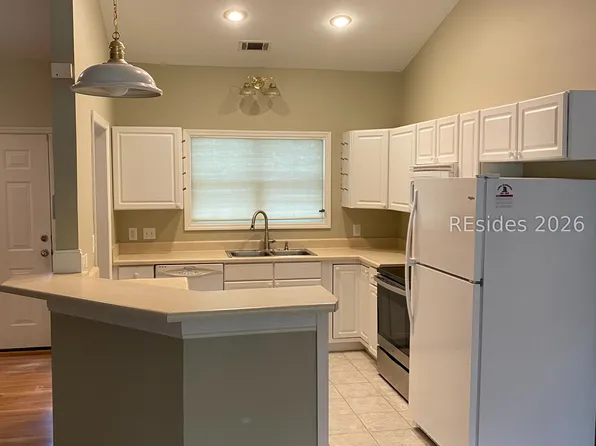10 Sheppard Rd W, Beaufort, SC 29907