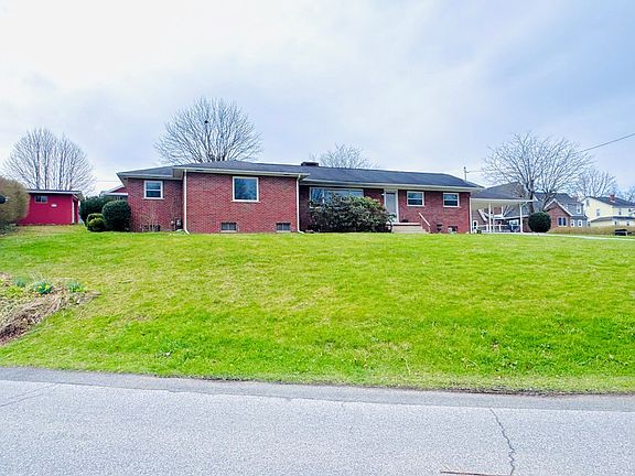 3rd image of 112 Dexter Ave