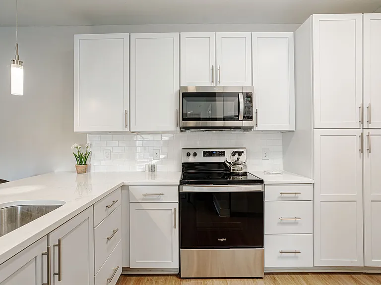 Clear Creek Springdale Apartments — Photo 4