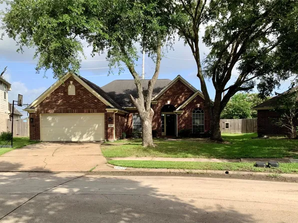8219 Fox St, Baytown, TX 77523