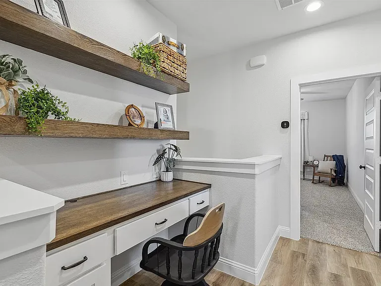 4001 Avion Dr — Photo 21
