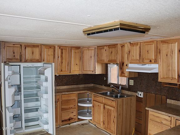 5th image of 1831 Meadow St