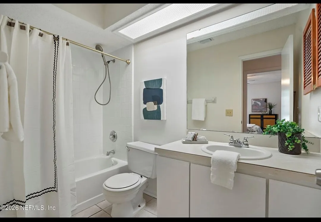 3 bed, 1508 sqft, $1,900 — Photo 1