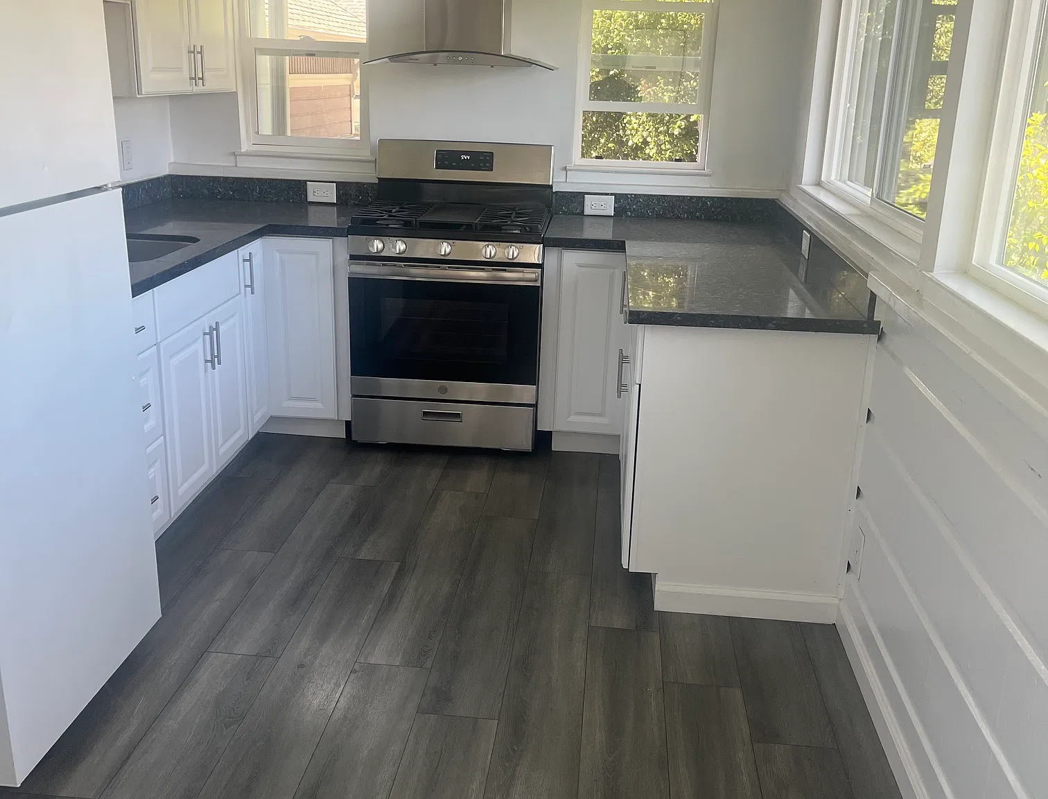 1 bed, $2,530 — Photo 2