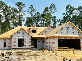 2112 Floral St, Moss Point, MS 39562