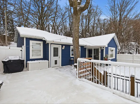 7327 Quinn Ave NW, South Haven, MN 55382