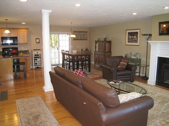 4th image of 25 Magnavista Dr