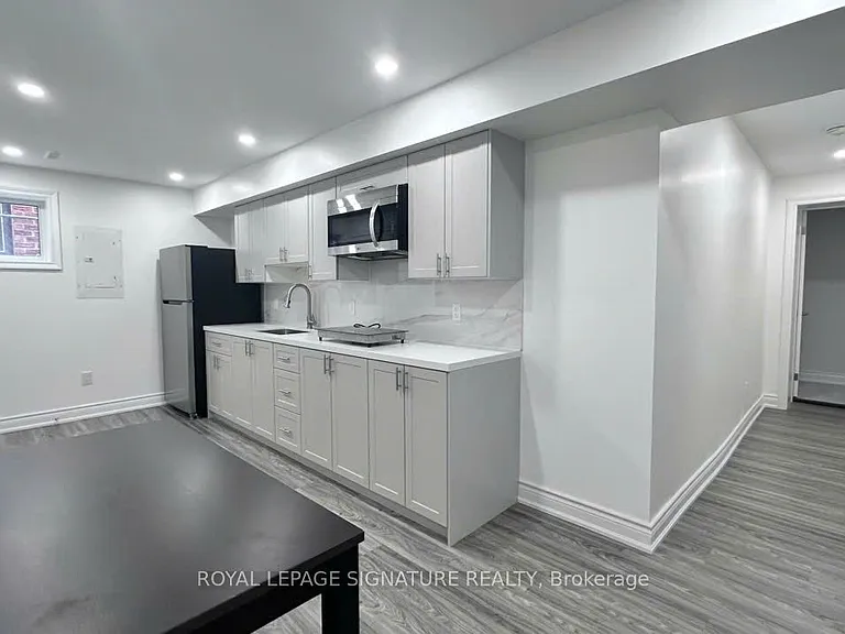 3137 Sunnyhill Dr #2 — Photo 8