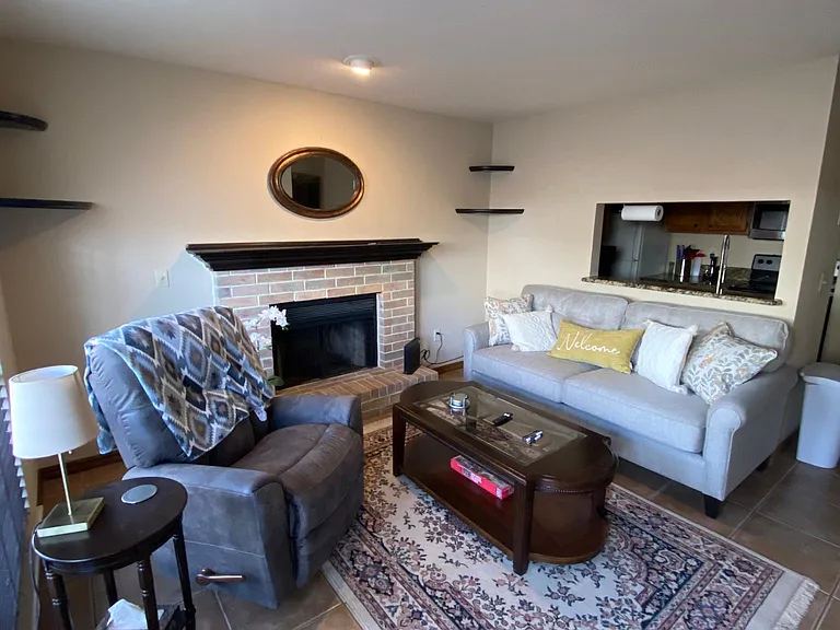 11525 N Meridian Ave #120 — Photo 4
