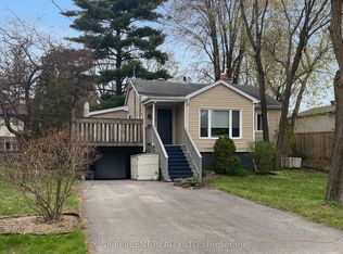 69 Burland St, Ottawa, ON K2B 6J9