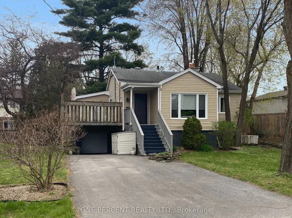 69 Burland St, Ottawa, ON K2B 6J9